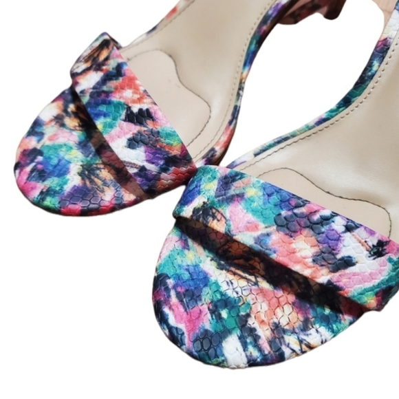 Kelly & Katie Multicolor Watercolor Abstract Floral Open Toe Kirstie Heel Size 6 - Picture 2 of 7